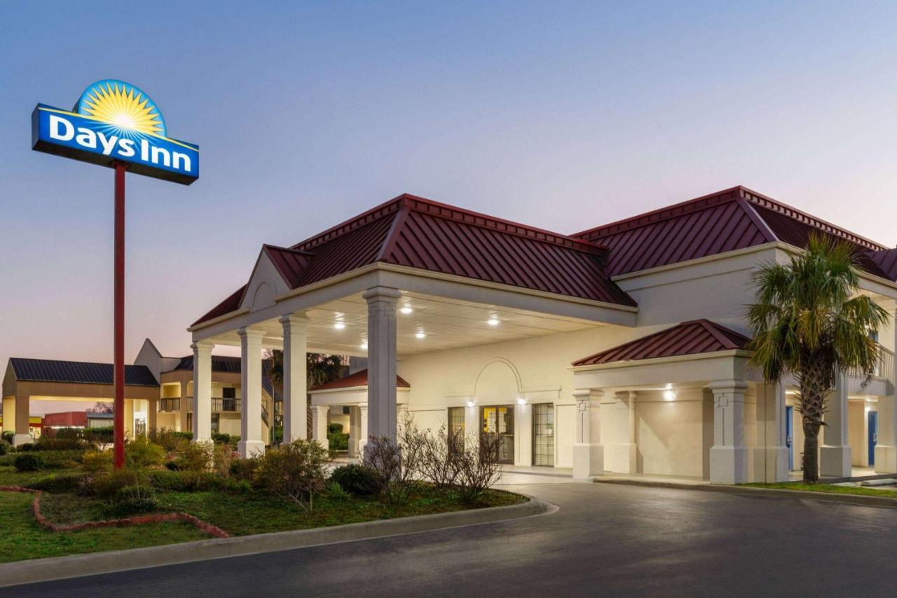 Days Inn By Wyndham Диллон Экстерьер фото